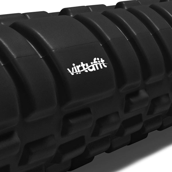 Virtufit Foam Roller Svart 62 cm – närbild av foam rollerns struktur