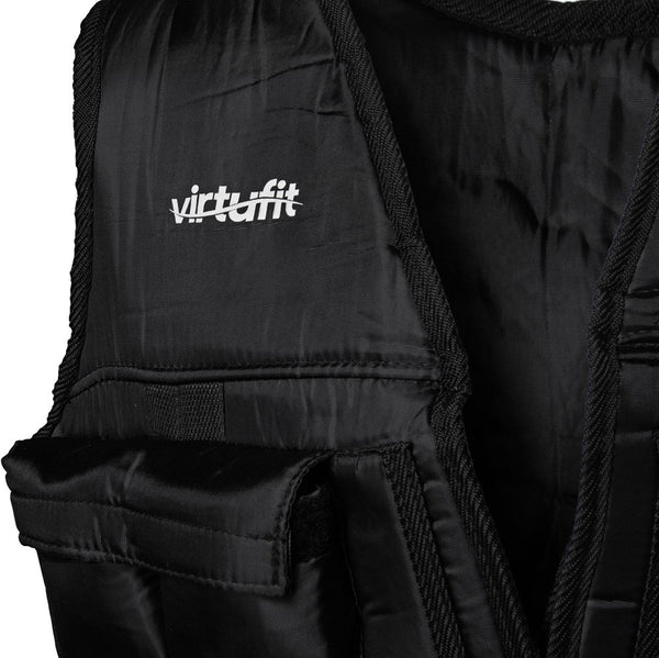 Virtufit Justerbar Viktväst 10 kg – närbild av viktvästens frontficka