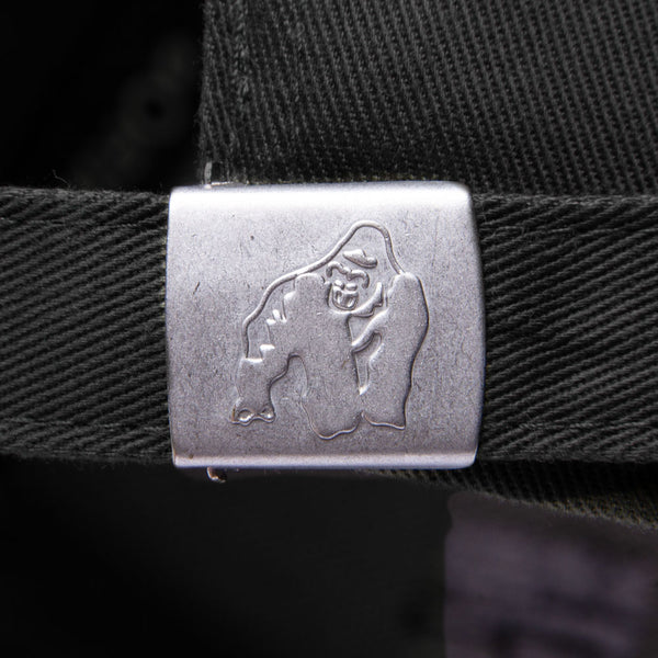 Gorilla Wear Darlington Cap Black – närbild av spänne
