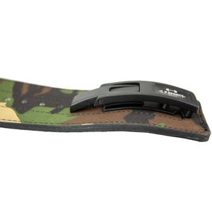 C.P. Sports Powerlifting Lever Belt Green Camo – powerliftingbälte med spännet synligt från sidan