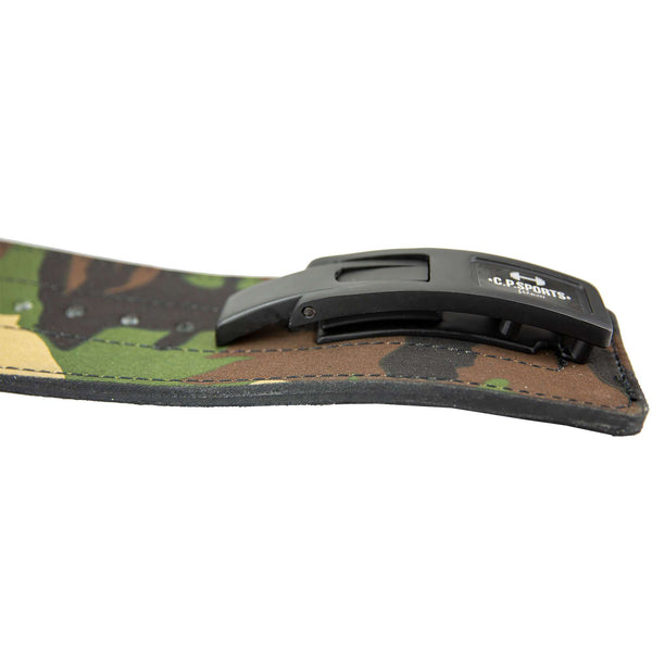 C.P. Sports Powerlifting Lever Belt Green Camo – powerliftingbälte med spännet synligt från sidan