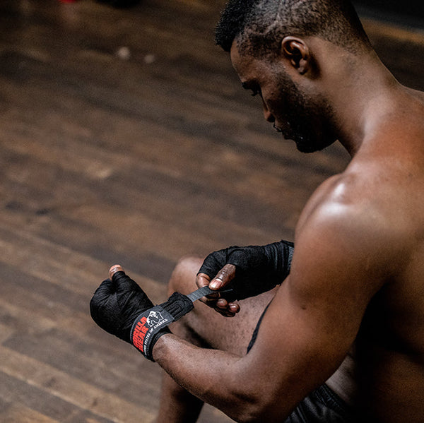 Gorilla Wear Boxing Hand Wraps Black 3 m – boxningslinda som lindas runt handen