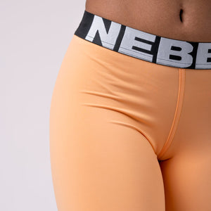 NEBBIA Squad Hero Scrunch Butt Tights apricot – närbild av midjeband och front
