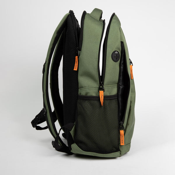 Gorilla Wear Duncan Backpack Army Green – ryggsäck från sidan