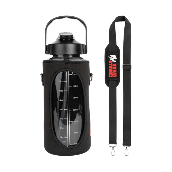 Gorilla Wear Water Bottle With Sleeve 2 L black – 2-liters vattenflaska med sleeve och rem