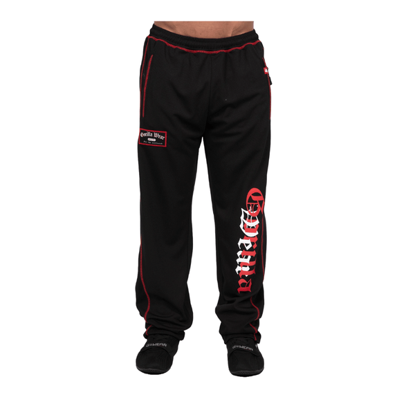 Gorilla Wear Marlow Mesh Pants Black/Red – meshbyxor på modell framifrån