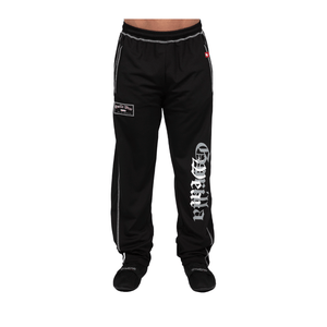 Gorilla Wear Marlow Mesh Pants Black/Grey – meshbyxor på modell framifrån