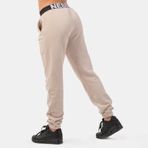 NEBBIA Iconic Mid-Waist Sweatpants cream – detaljbild