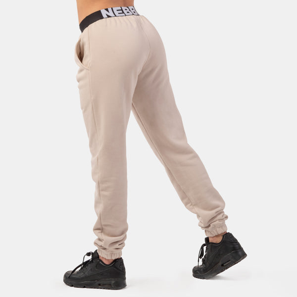 NEBBIA Iconic Mid-Waist Sweatpants cream – detaljbild