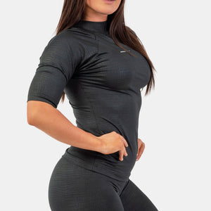 NEBBIA Python SnakeSkin Mid Sleeve T-shirt Black – detaljbild