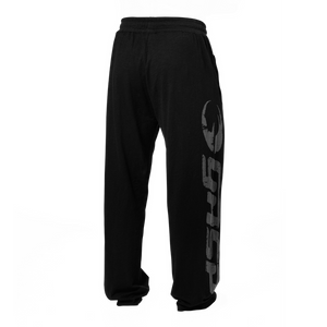 GASP Sweatpants Svart – på modell bakifrån