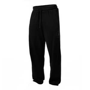 GASP Sweatpants Svart – på modell framifrån