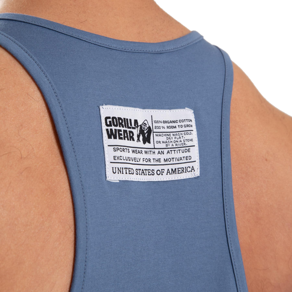 Gorilla Wear Classic Tank Top Coronet Blue – närbild av ryggmärke