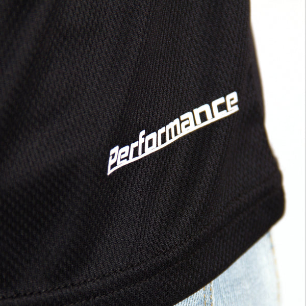 Gorilla Wear Performance T-Shirt Black/Red – närbild av performance-tryck