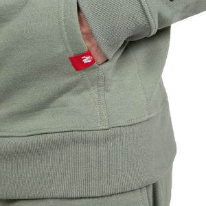 Gorilla Wear Leon Zipped Hoodie Green – närbild av ficka och varumärkesmärke