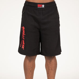 Gorilla Wear Augustine Old School Shorts Black/Red – på modell framifrån