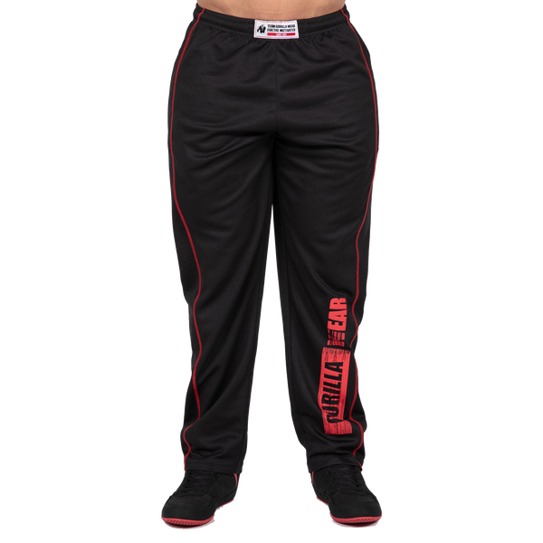 Gorilla Wear Wallace Mesh Pants Black/Red – meshbyxor på modell framifrån