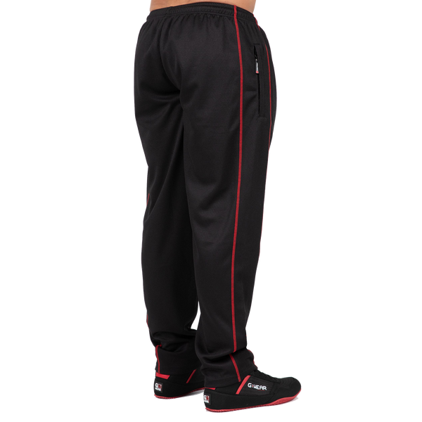 Gorilla Wear Wallace Mesh Pants Black/Red – meshbyxor på modell från sidan