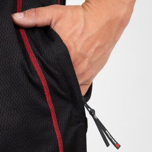 Gorilla Wear Wallace Mesh Pants Black/Red – närbild av ficka och sidostrimma
