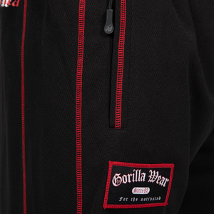 Gorilla Wear Marlow Mesh Pants Black/Red – närbild av ficka och märke