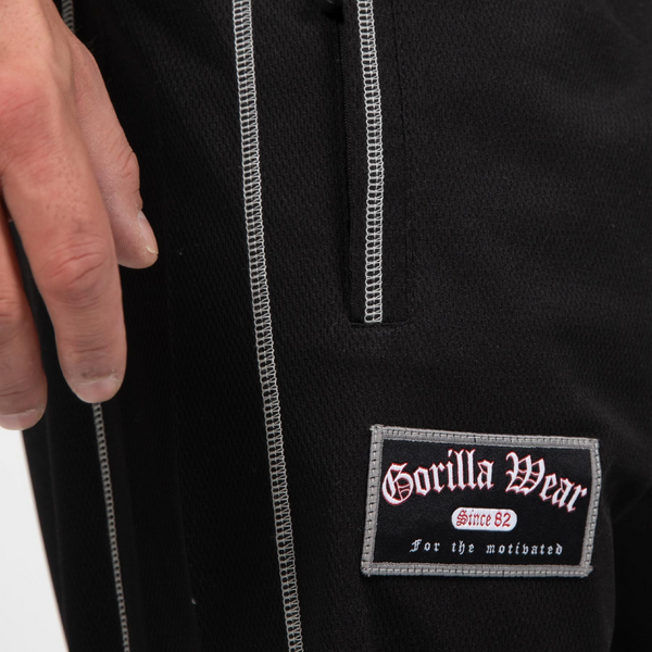 Gorilla Wear Marlow Mesh Pants Black/Grey – närbild av ficka och märke