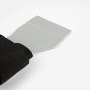 Gorilla Wear Lifting Grips black/grey – närbild av lifting grip-greppyta