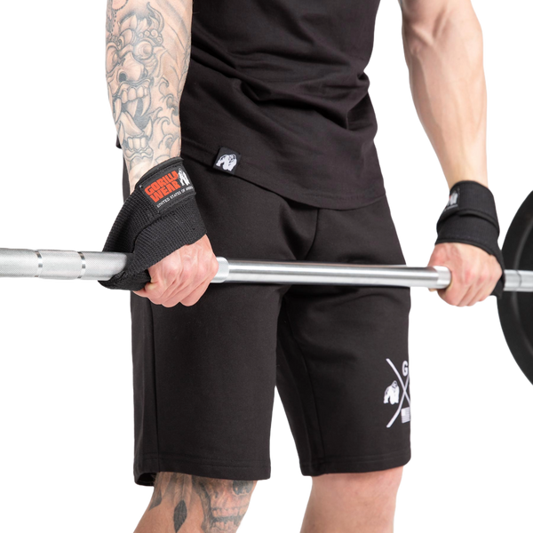 Gorilla Wear Figure 8 Lifting Straps Black – i användning med skivstång