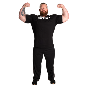 GASP Legacy Gym T-shirt Svart/vit – på modell framifrån