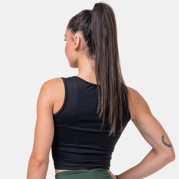 NEBBIA Fit & Sporty Tank Top Black – linne på modell bakifrån