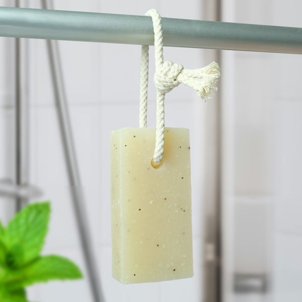 Friendly Soap Reptvål Peppermint & Poppy Seeds 125 g – & Poppy Seeds upphängd