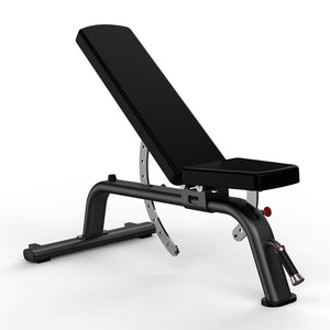 Master Fitness Träningsbänk BC 2.0 – justerbar bänk i trekvartsvy