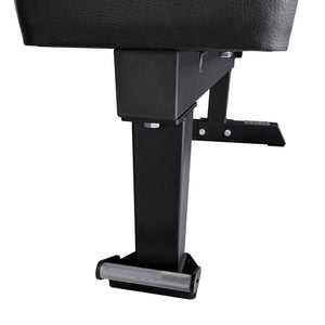 Master Fitness Flat Bench Gold IV – närbild av flat bench-stativ och fot