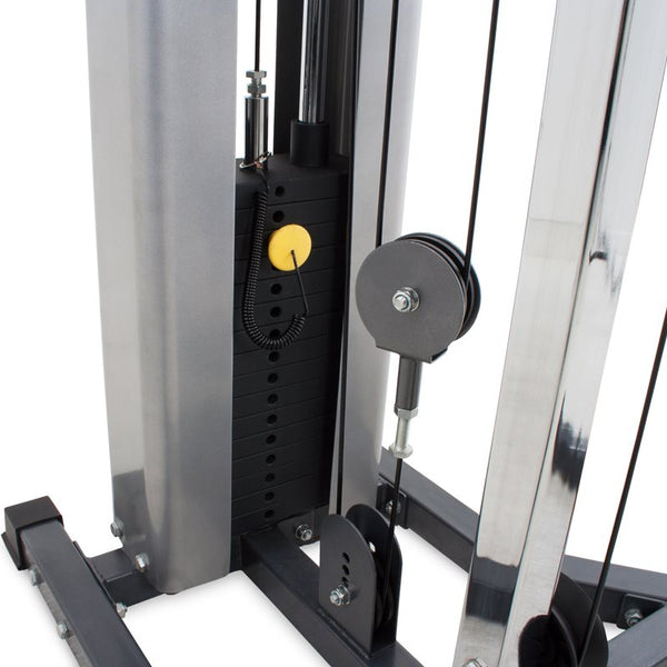 Master Fitness Kabelmaskin Fristående – närbild av fristående kabelmaskins viktmagasin