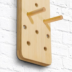 Master Fitness Peg Board 2420 mm – monterad på vägg